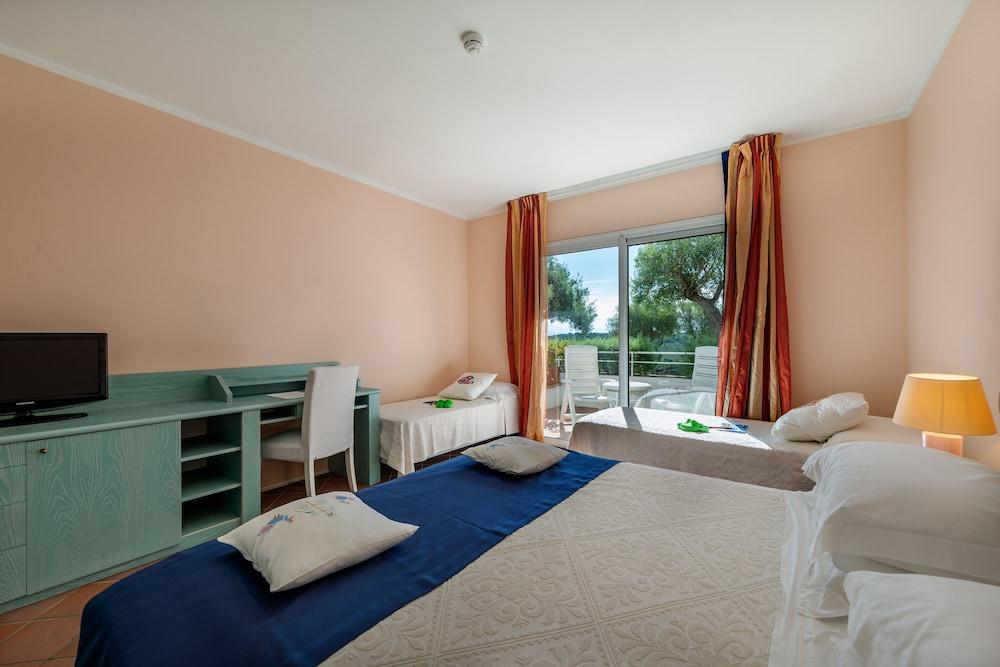 Hotel Luna Lughente Olbia Exterior photo