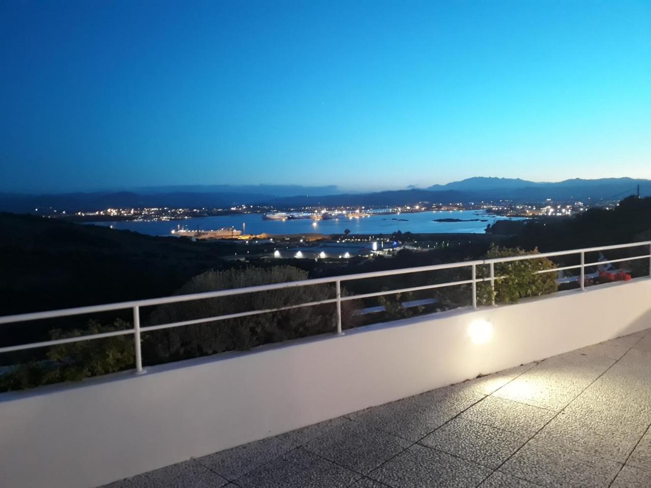 Hotel Luna Lughente Olbia Exterior photo