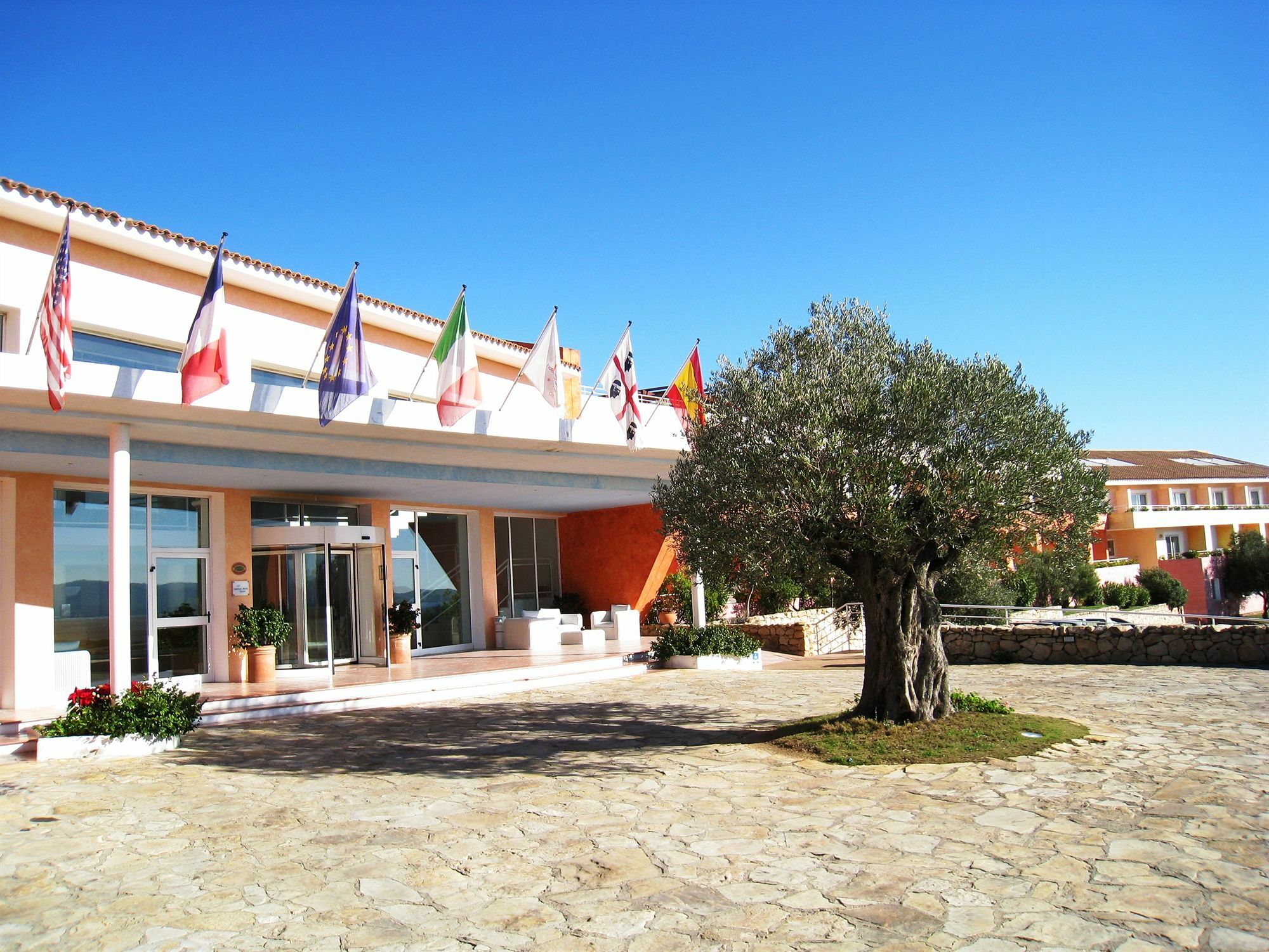 Hotel Luna Lughente Olbia Exterior photo